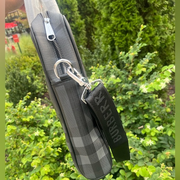 BURBERRY MEN’S BLACK Nova Check Grey black leather CROSSBODY MESSENGER BAG - Picture 8 of 16